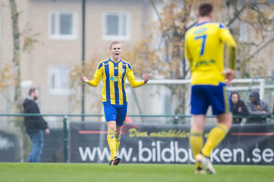 Eskilsminnes Jonatan Persson deppar