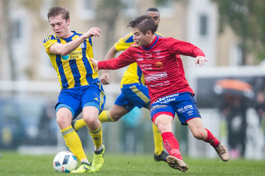 Eskilsminnes Jesper Lundborg och Tvååkers David Struski