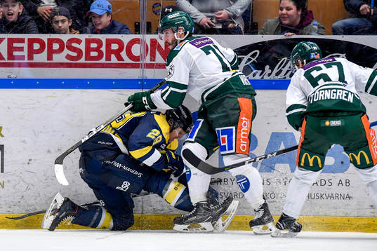 s David Ullström och Färjestads Jesse Virtanen