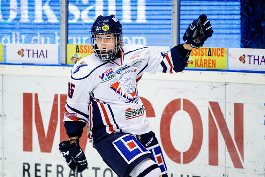 Linköpings Lara Stalder jublar