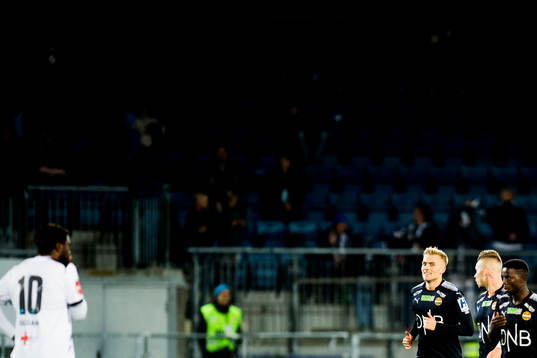 Eirik Ulland Andersen of Strømsgodset celebrates 1-0