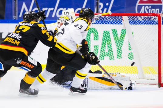 Brynäs Lucas Carlsson gör 1-2