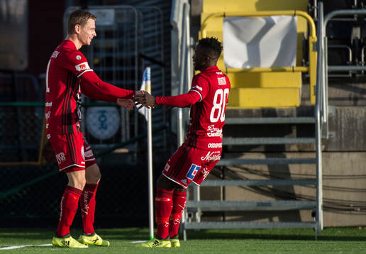 Östersunds Johan Bertilsson och Frank Arhin jublar