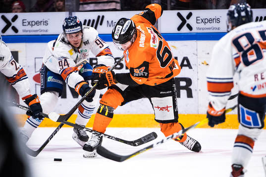 Växjös Joel Persson  och Karlskronas Konstantin Komarek