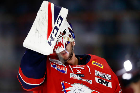 Linköpings målvakt Jonas Gustavsson deppar