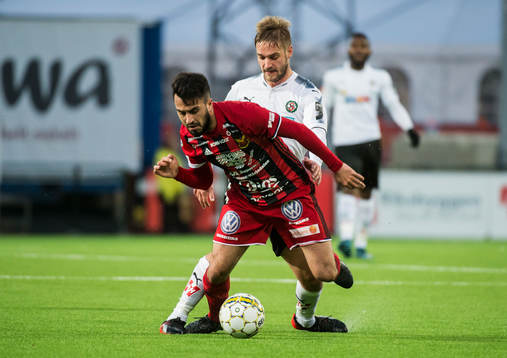 Östersunds Brwa Nouri och Örebros Martin Lorentzson i