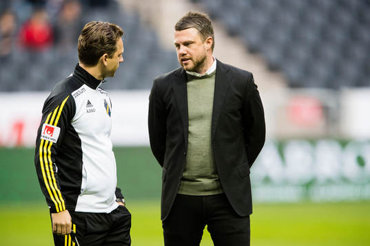 s assisterande tränare Bartosz Grzelak  och Jönköpings