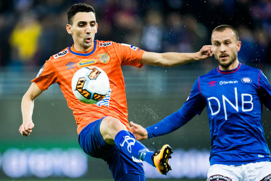 Mostafa Abdellaoue of Aalesund and Enar Jaager of Vålerenga
