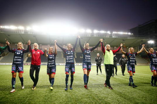 Linköpings spelare tackar sina supportrar
