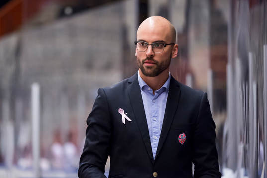 Modos tränare Björn Edlund