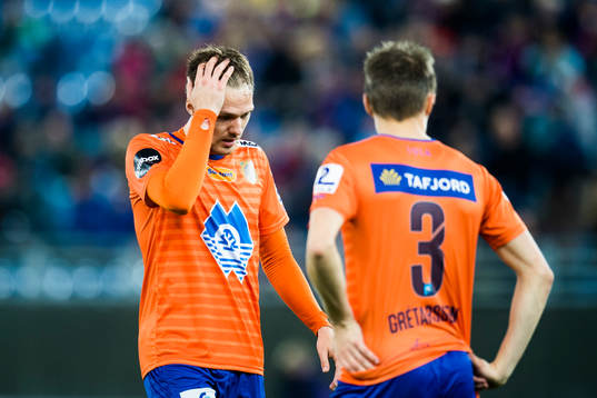 Bläddra bland fler bilder av Football, Eliteserien, Vålerenga - Aalesund