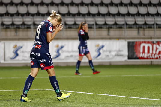 Linköpings Lina Hurtig reagerar