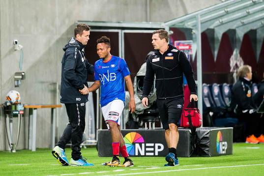 Ronny Deila, head coach of Vålerenga, and Chidera Ejuke of