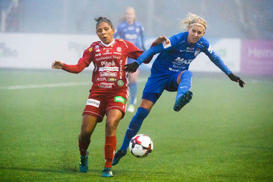 Bläddra bland fler bilder av Fotboll, Damallsvenskan, Piteå - Eskilstuna