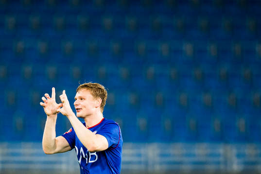 Simen Kristiansen Juklerød of Vålerenga celebrates 4-1