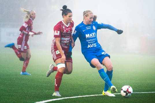 Piteås Hanna Pettersson och Eskilstunas Vaila Barsley