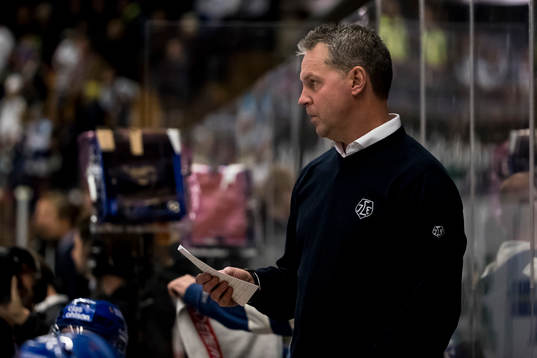 Leksands tränare Jens Nielsen i ishockeymatchen i