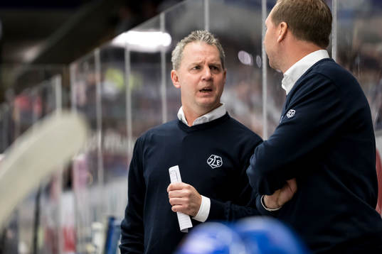Leksands tränare Jens Nielsen i ishockeymatchen i