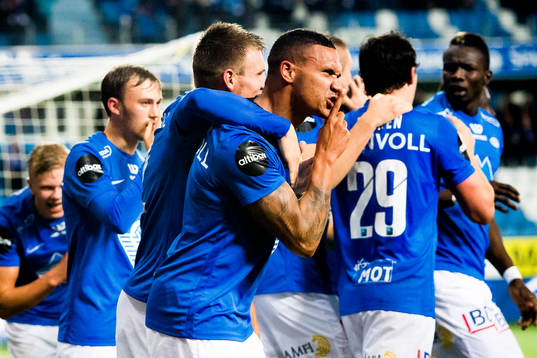 Ruben Gabrielsen of Molde celebrates with his teammates