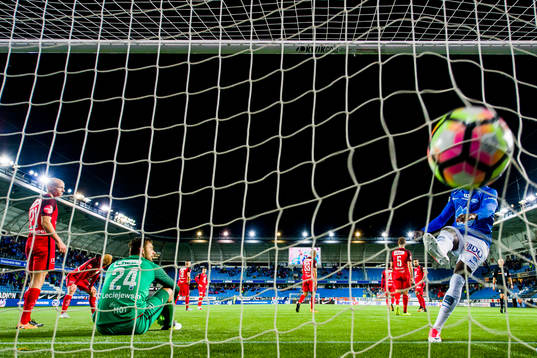 Ruben Kristiansen, Goalkeeper Piotr Leciejewski of Brann
