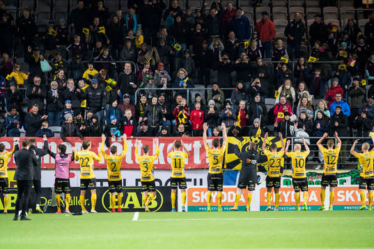 Elfsborgs spelare tackar publiken