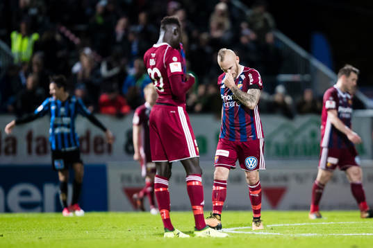 Djurgårdens Magnus Eriksson och Aliou Badji deppar
