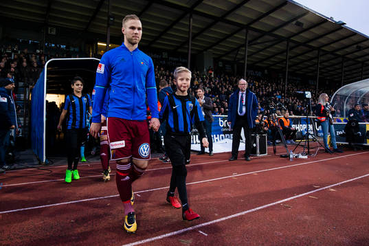 Djurgårdens Gustav Engvall gör entré på Studenternas IP