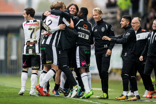 Landskronas spelare jublar