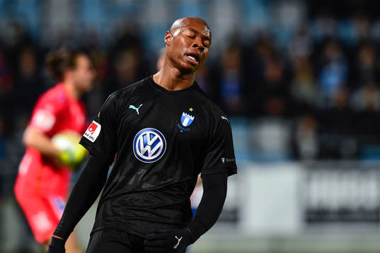 Malmö FFs Carlos Strandberg deppar
