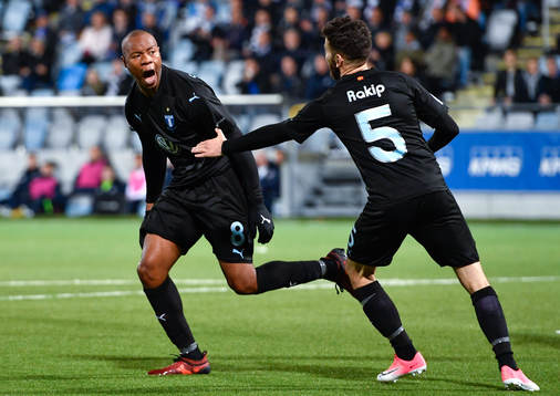 Malmö FFs Carlos Strandberg jublar