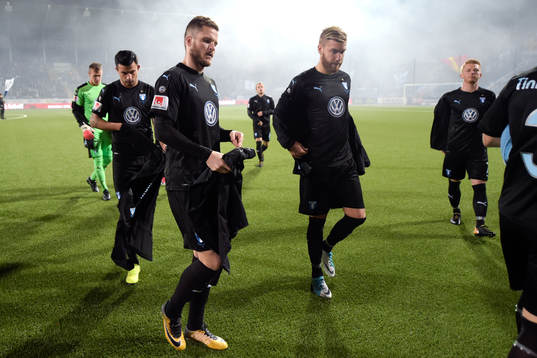 Malmö FFs Lasse Nielsen och Rasmus Bengtsson innan