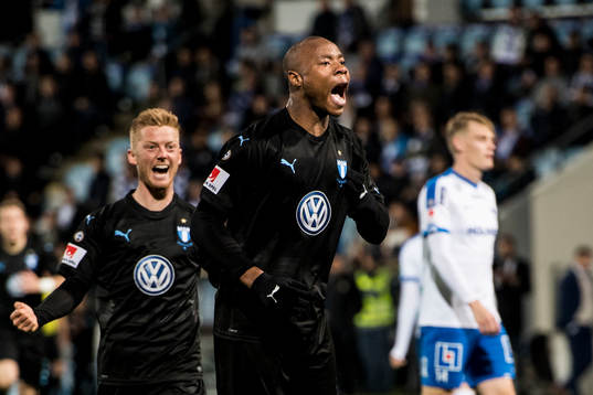 Malmö FFs Carlos Strandberg jublar