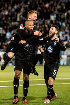 Malmö FFs Anders Christiansen och Erdal Rakip jublar med