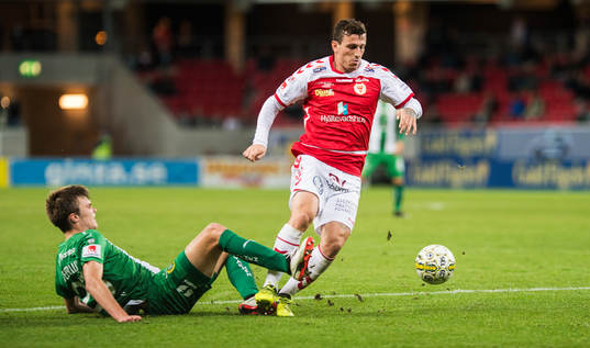Kalmars Erton Fejzullahu och Hammarbys Marcus Degerlund
