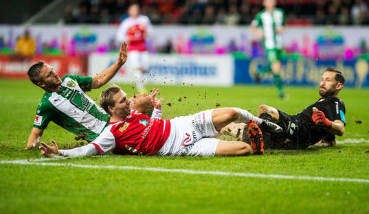 Kalmars Jonathan Ring och Hammarbys Mats Solheim samt