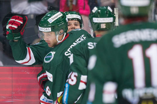 Frölundas Lias Andersson jublar