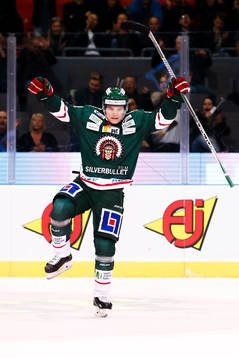 Frölundas Lias Andersson jublar