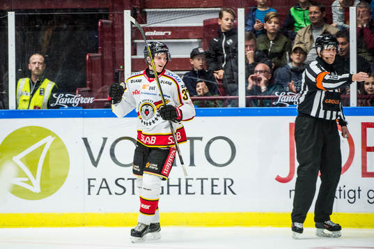 Luleås Isac Lundeström jublar