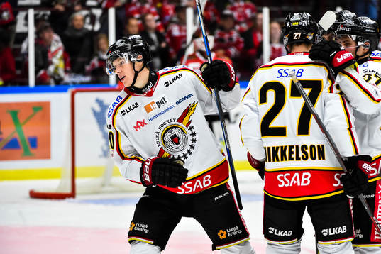 Luleås Gustav Rydahl jublar