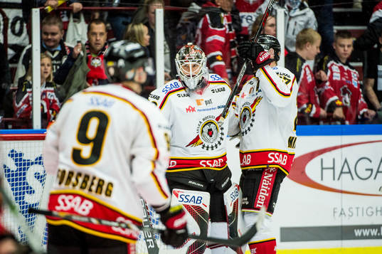 Luleås Johan Forsberg, målvakt Filip Gustavsson och