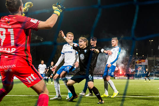 Malmö FFs Oscar Lewicki jublar