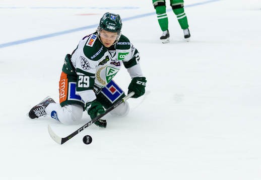 Färjestads Oskar Steen