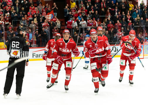 Timrås Johan Persson jublar