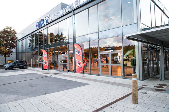 NKT arena utvändigt innan ishockeymatchen i SHL mellan