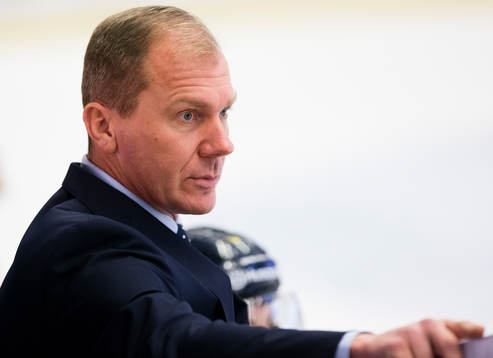 s tränare Johan Lindbom