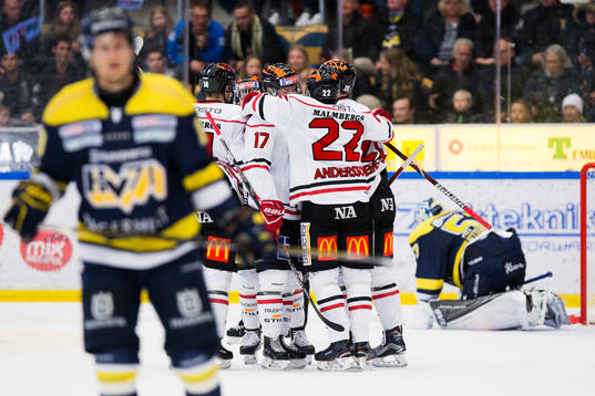 s målvakt Fredrik Pettersson-Wentzel deppar