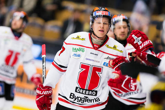 Örebros Daniel Viksten jublar