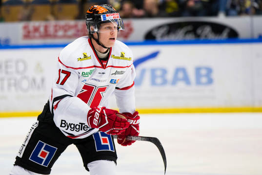 Örebros Daniel Viksten jublar