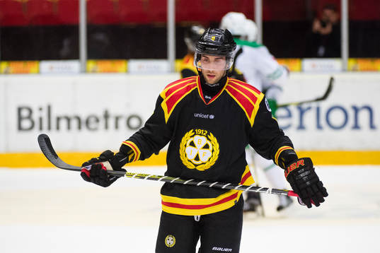 Brynäs Aaron Palushaj deppar
