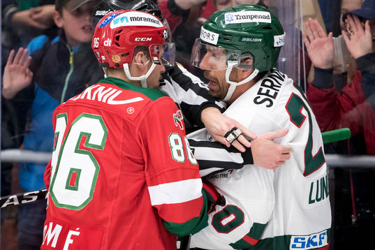 Moras Mathias Bromé och Frölundas Joel Lundqvist  i